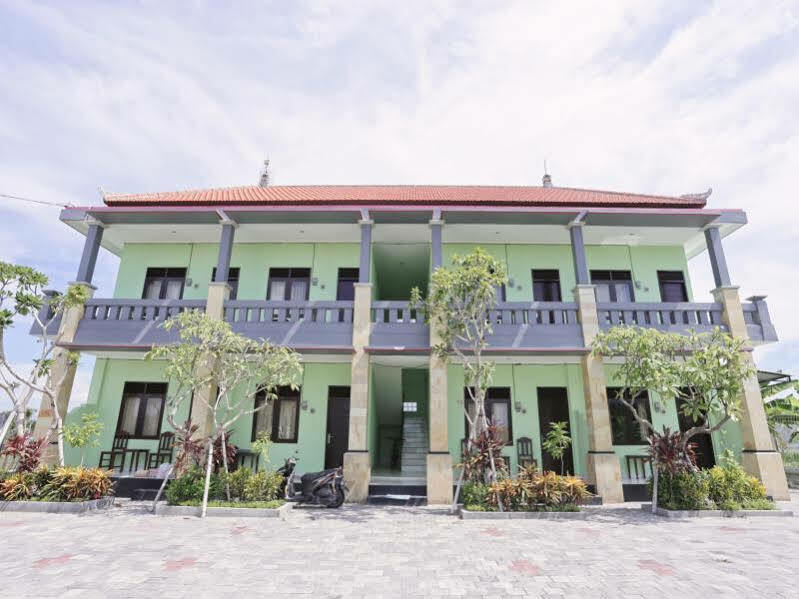 Reddoorz @ Kerobokan Canggu Kuta Lombok Kültér fotó